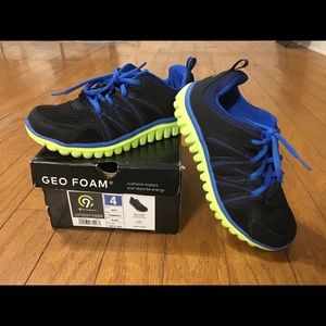 Champion Geo Foam Lightweight Running Shoes - Sz 4